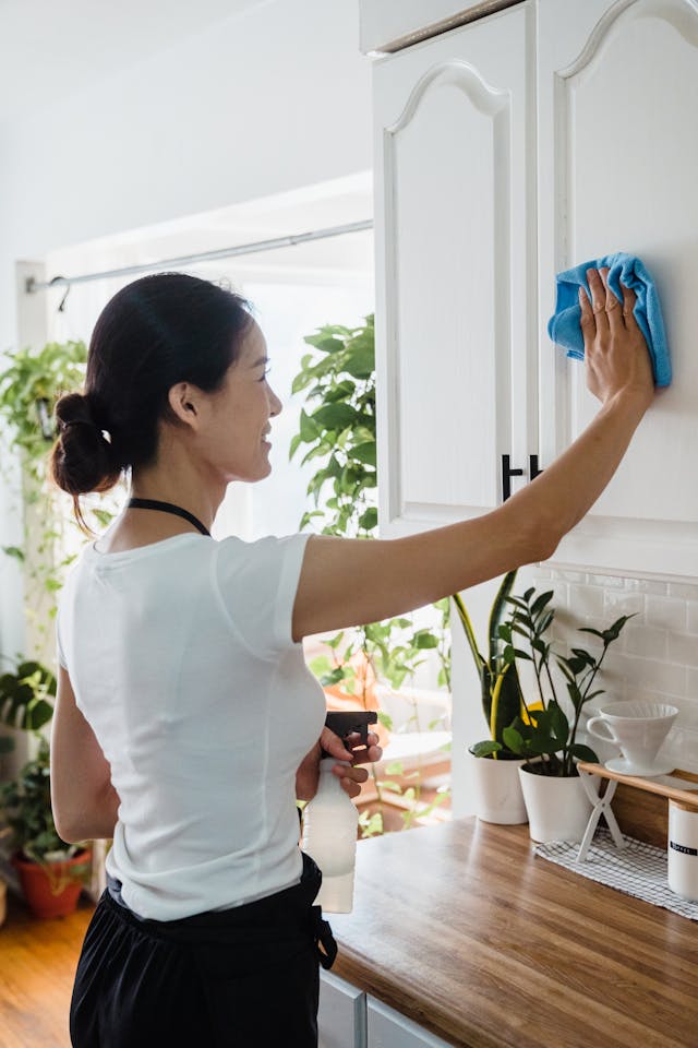 PAK-IT’s Consumer Products, now available for household, auto, boat, and RV cleaning. Our eco-friendly pods provide powerful and convenient cleaning solutions.